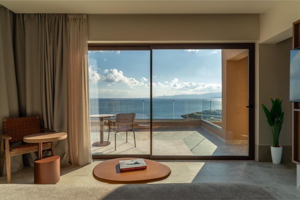 innside-eloundathe-loft-sea-view.jpg