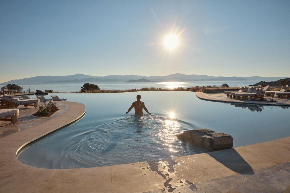 swot-vione-main-pool.jpg