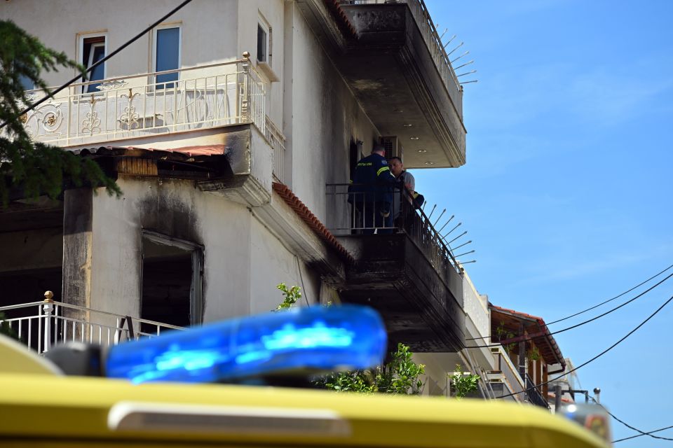 ΦΩΤΙΑ ΣΕ ΔΙΑΜΕΡΙΣΜΑ ΣΤΟΝ ΚΟΡΥΔΑΛΛΟ