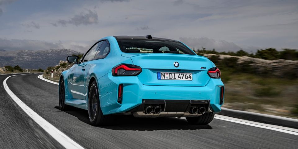 bmw-m2-xdrive-3.jpg