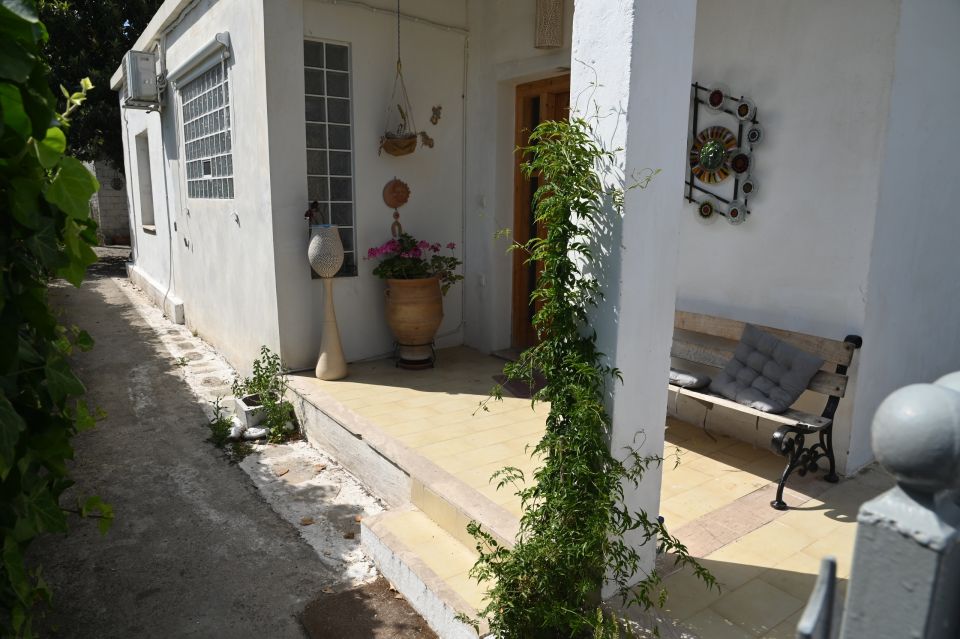 dolofonia loggos aigialeia