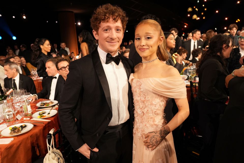 Ethan Slater,Ariana Grande