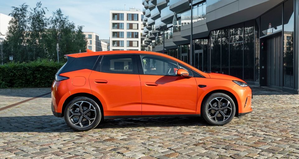 byd-dolphin-g-dm-i-3.jpg