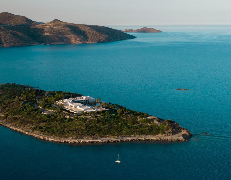 4-minos-palace-resort-aerial.jpg