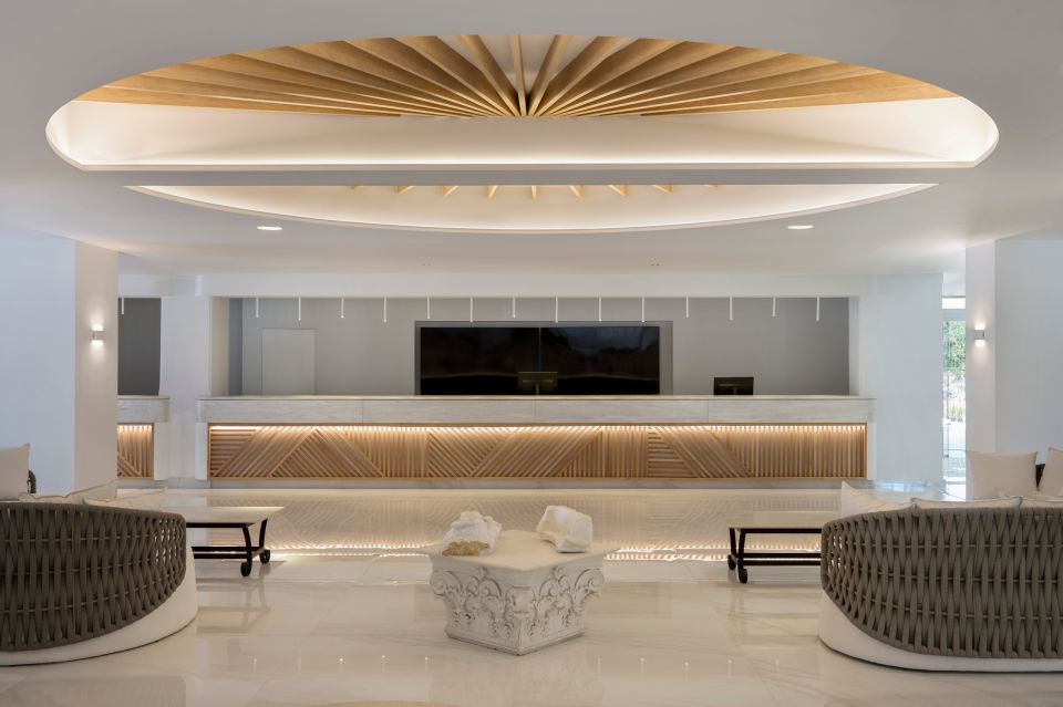 paradise-resort-evia-a-member-of-radisson-individualslobby.jpg