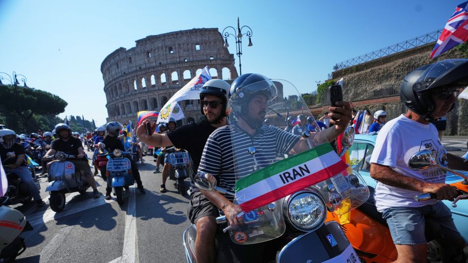 Vespa, bespa, italia
