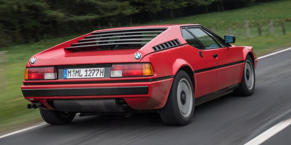 bmw-m1-2.jpg