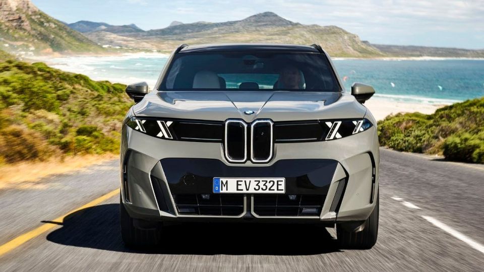 bmw-x5-2027-7.jpg