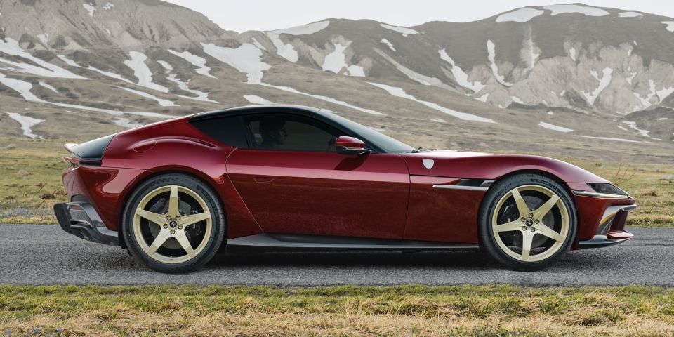 ferrari-12cilindri-manuale-2.jpg