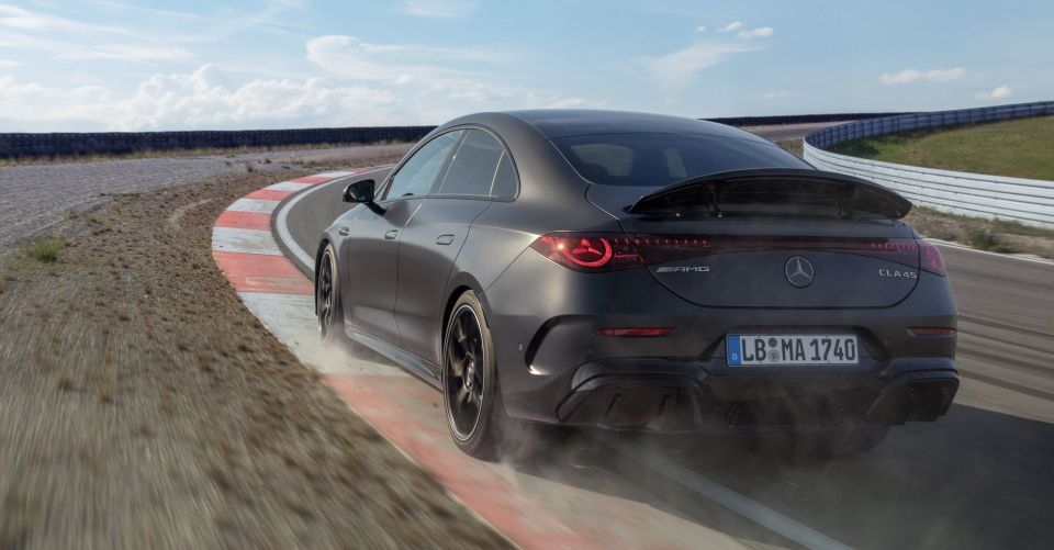 mercedes-amg-cla-45-3.jpg