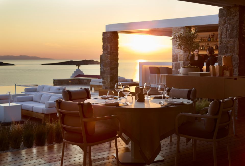 yeivo-at-billandcoo-mykonos-1.jpg