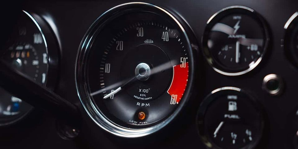 mclaren-m6-gt-6.jpg