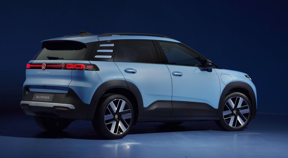 The all-new electric ID. Cross
