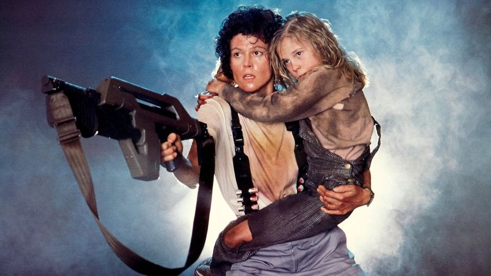 «Aliens»: Το αριστούργημα του Τζέιμς Κάμερον συμπληρώνει 40 χρόνια και παραμένει σημείο αναφοράς