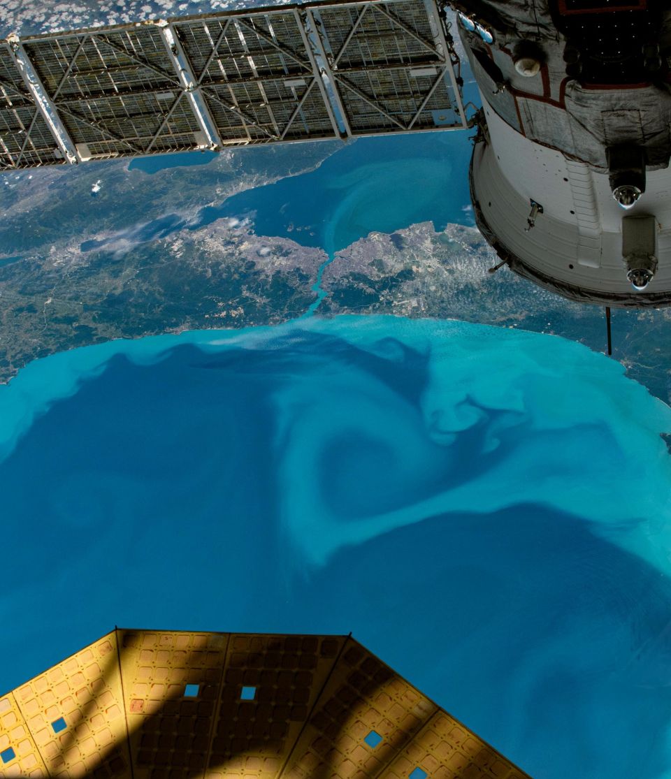turquoise-black-sea-from-iss.jpg