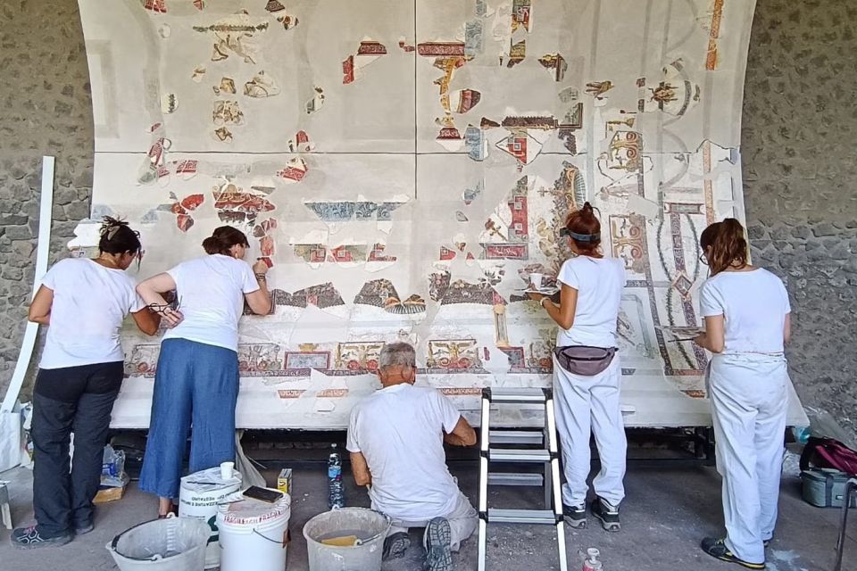 italypompeiifrescoes46459.jpg