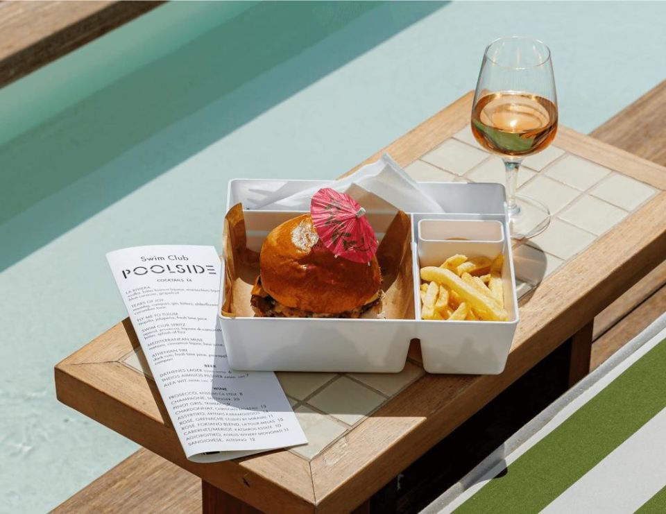 ath-pc-alex-antoniadis-may-2025-sebastian-poolside-burger.jpg