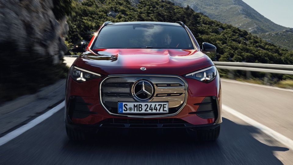 mercedes-gla-2027-3.jpg