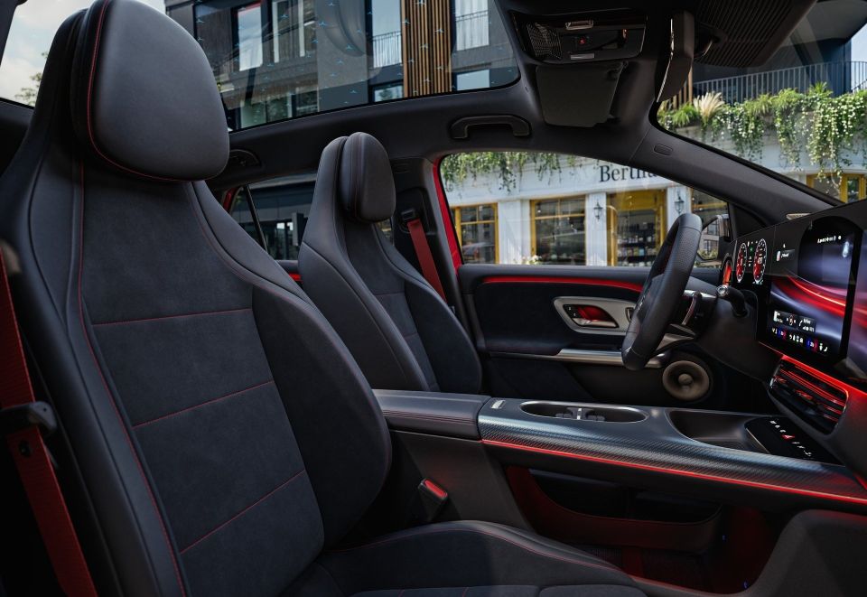 mercedes-gla-2027-7.jpg