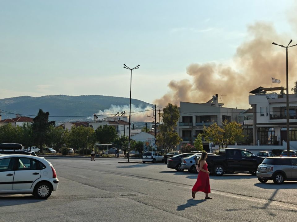 ΦΩΤΙΑ ΒΟΛΟΣ