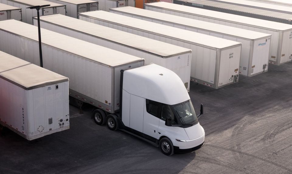 tesla-semi-4.jpg
