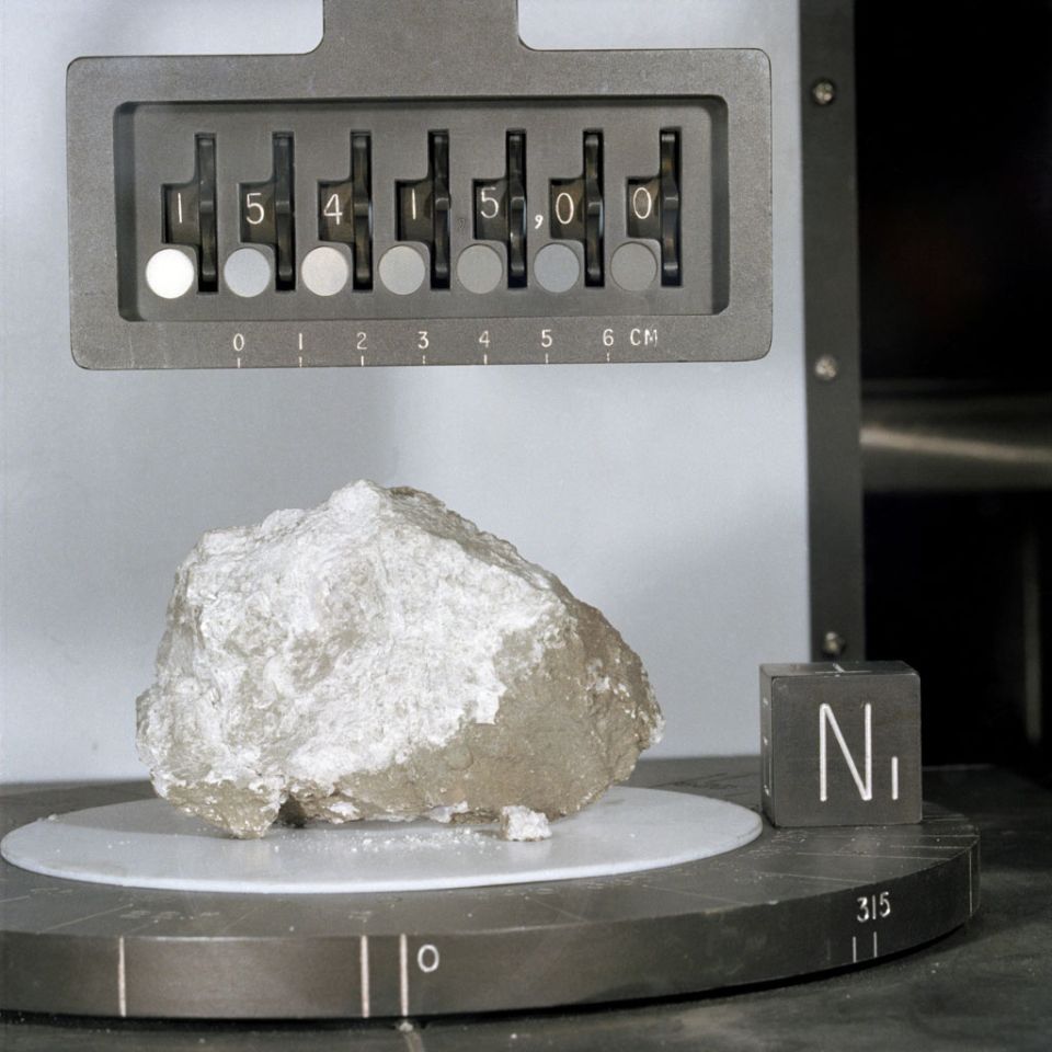 apollo15genesisrock.jpg