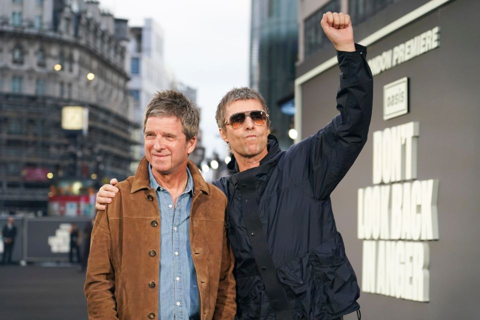 Liam Gallagher,Noel Gallagher