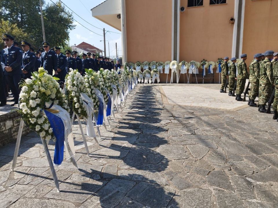 ΕΞΟΔΙΟΣ ΑΚΟΛΟΥΘΙΑ ΣΤΟΝ ΚΑΤΣΙΚΑ ΙΩΑΝΝΙΝΩΝ ΤΟΥ ΣΜΗΝΑΓΟΥ ΔΗΜΗΤΡΙΟΥ ΠΕΤΡΟΥ ΠΟΥ ΕΧΑΣΕ ΤΗ ΖΩΗ ΤΟΥ ΣΤΗΝ ΠΤΩΣΗ ΦΑΝΤΟΜ ΣΤΗΝ ΤΑΝΑΓΡΑ