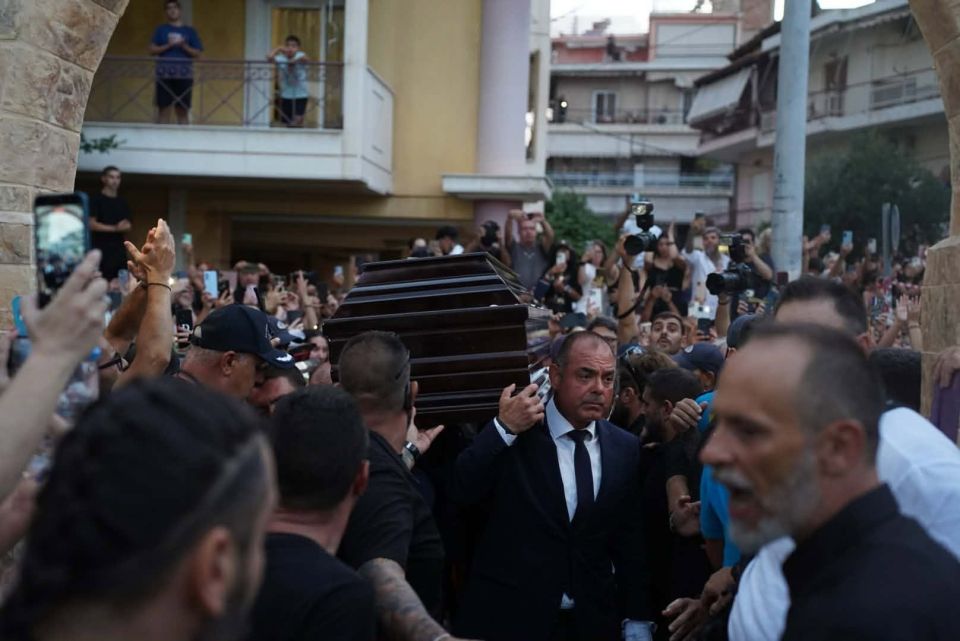 ΜΑΖΩΝΑΚΗΣ ΛΑΙΚΟ ΠΡΟΣΚΥΝΗΜΑ