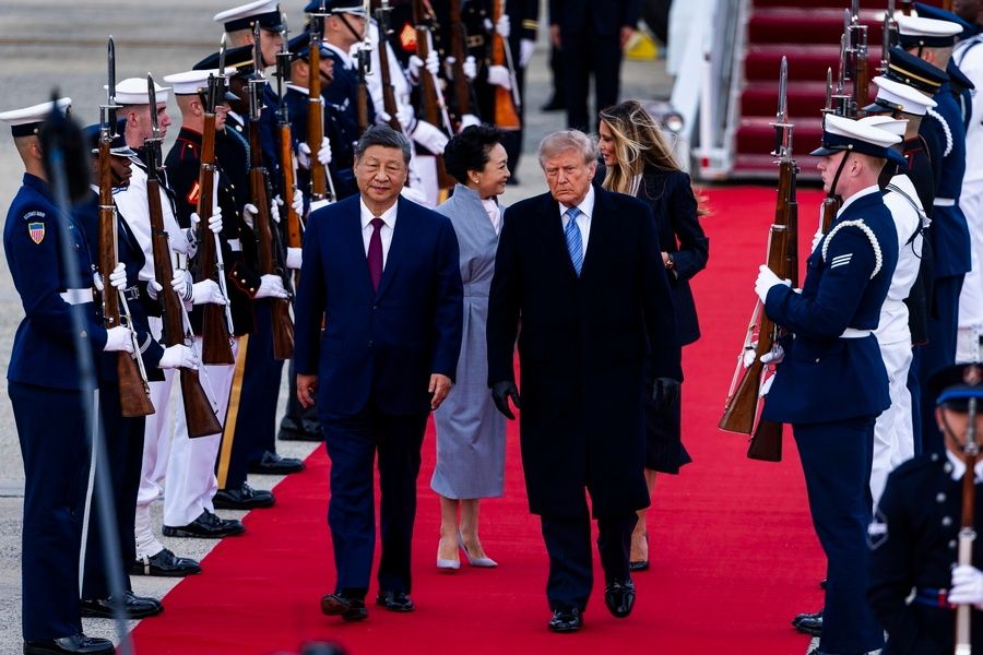 US President Trump greets Chinese President Xi at Joint Base Andrews