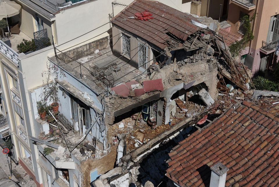 ekrixi plaka