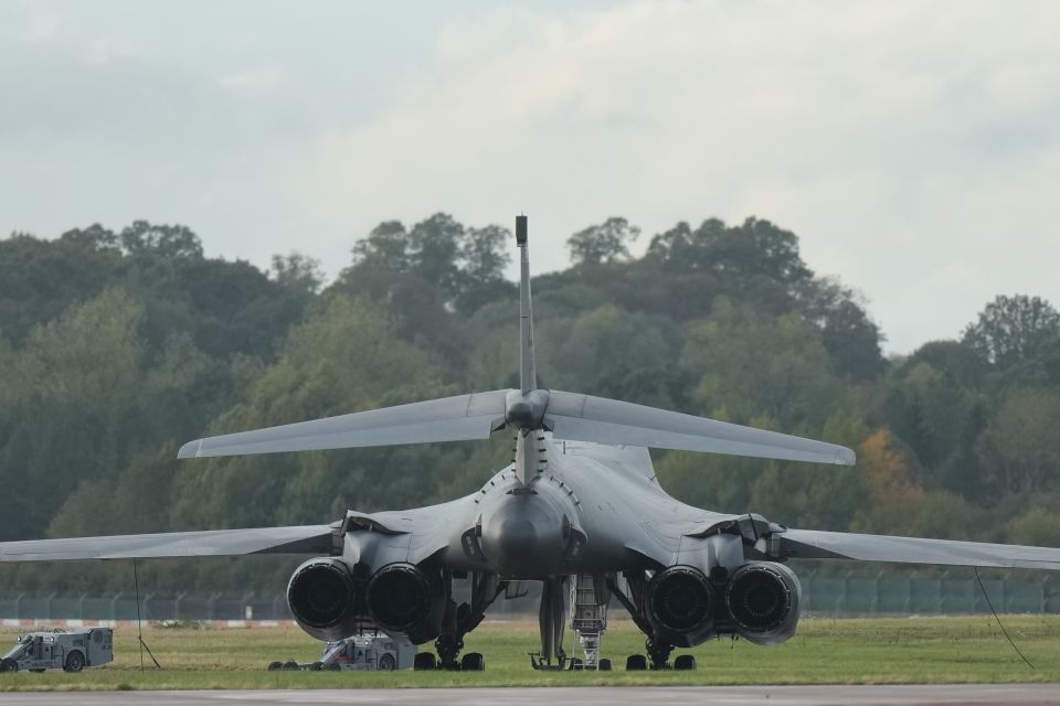 RAF Fairford, b1