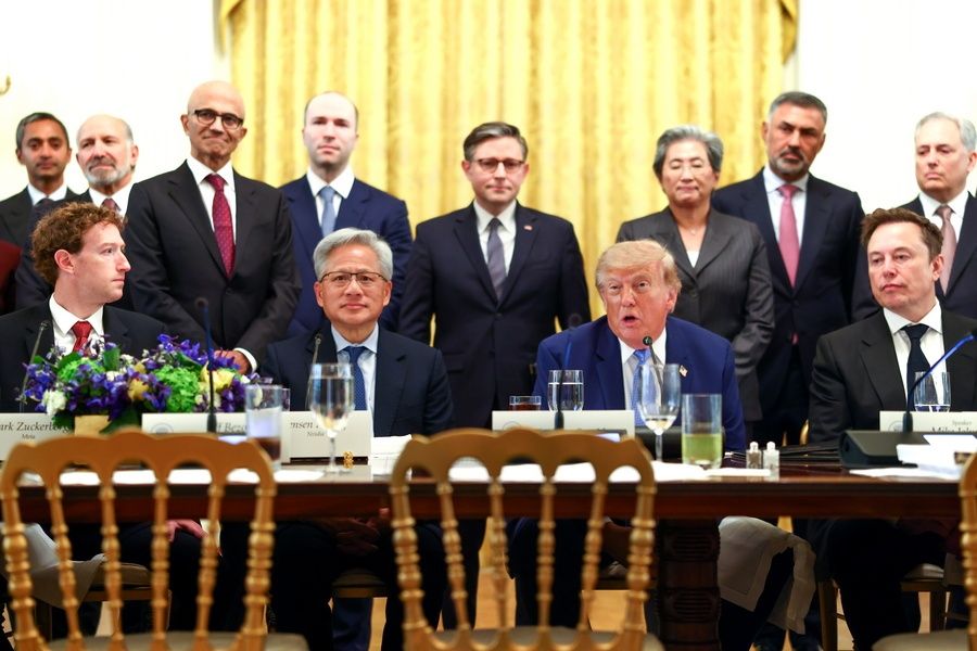 US President Trump hosts super intelligence meeting at White House