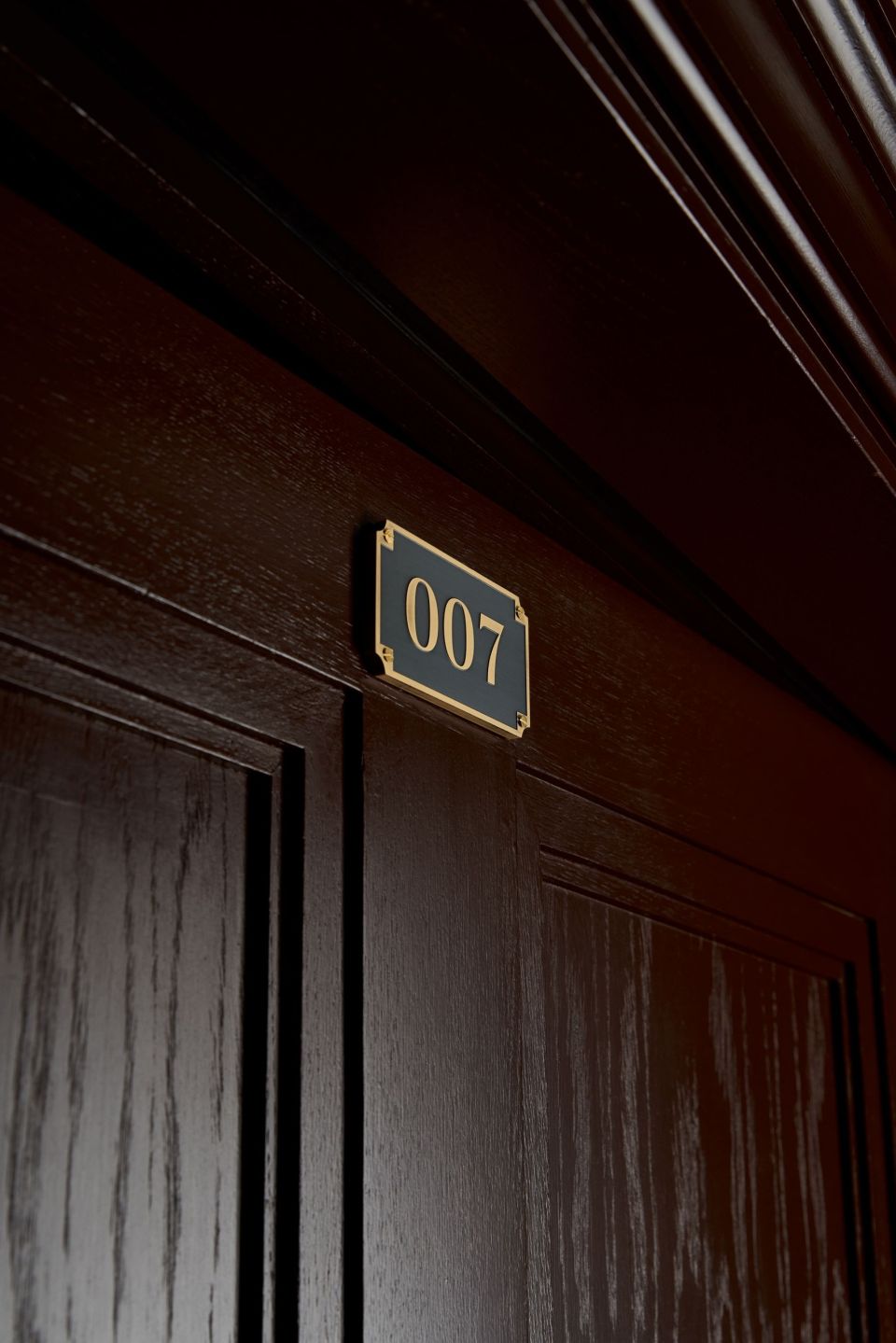 signagedooropenexterior-the-spy-barraffles-london-at-the-owo.jpg