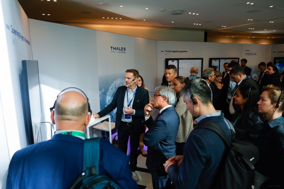 cybersummit26-gv-18.jpg