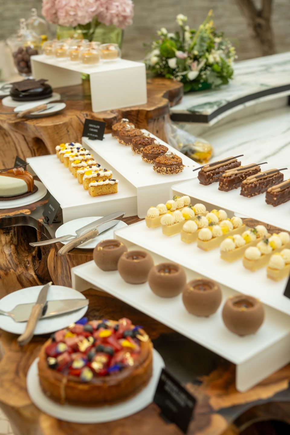 01sunday-brunch-at-ora-by-ettore-botrini.jpg