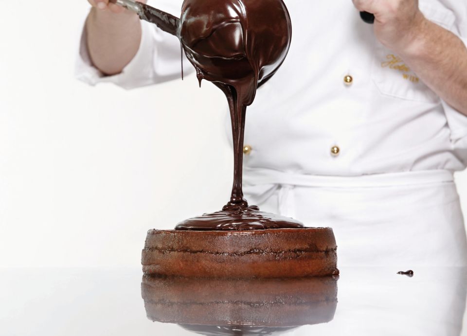06-original-sacher-torte.jpg