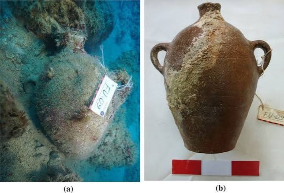 amphora-discovered-at-site-of-shipwreck.jpg
