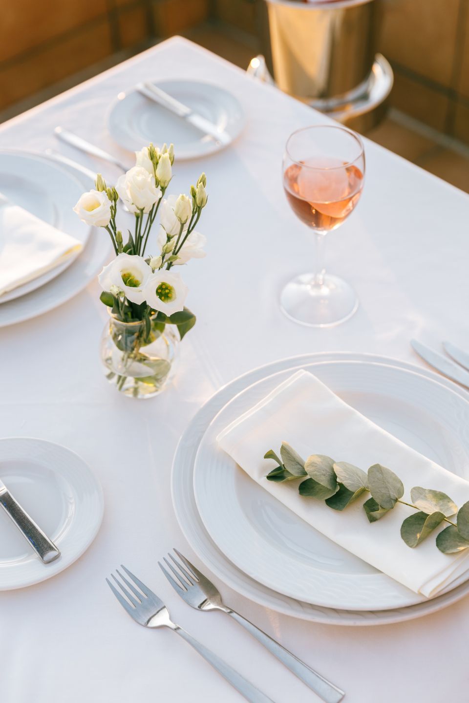 thessalian-balance-dining2.jpg