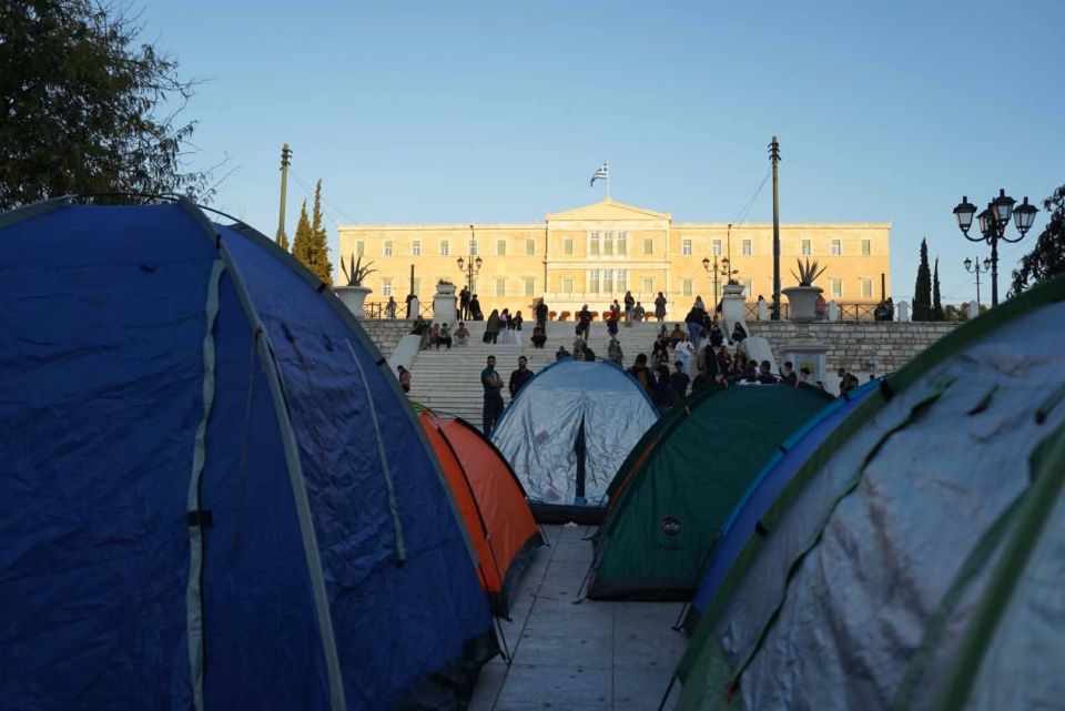 ΣΥΝΤΑΓΜΑ ΦΟΙΤΗΤΕΣ ΣΚΗΝΕΣ
