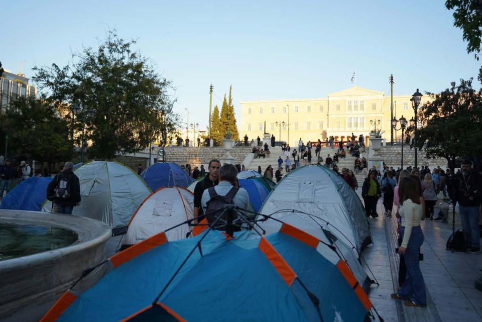 Φοιτητές έστησαν σκηνές στο Σύνταγμα – Ξεκινά το διήμερο κινητοποιήσεων Φοιτητές έστησαν σκηνές στο Σύνταγμα – Ξεκινά το διήμερο κινητοποιήσεων