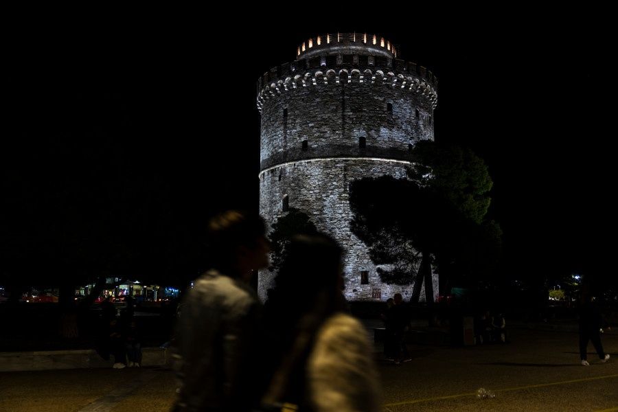 [390609] ΝΕΟΣ ΦΩΤΙΣΜΟΣ ΑΝΑΔΕΙΞΗΣ ΣΤΟΝ ΛΕΥΚΟ ΠΥΡΓΟ ΤΗΣ ΘΕΣΣΑΛΟΝΙΚΗΣ(ΒΕΡΒΕΡΙΔΗΣ ΒΑΣΙΛΗΣ/MOTION TEAM)