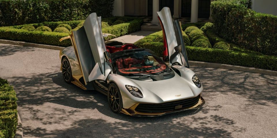 aston-martin-valhalla-spider14.jpg