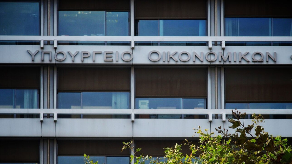 Η ρύθμιση - «ανάσα» για τον νόμο Κατσέλη και ο «ελέφαντας» του ιδιωτικού χρέους