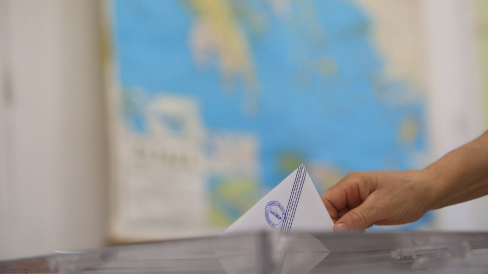 Δημοσκόπηση Pulse: Στο 31% η ΝΔ, 16,5 μονάδες μπροστά από το ΠΑΣΟΚ - Πώς αξιολογούνται τα μέτρα