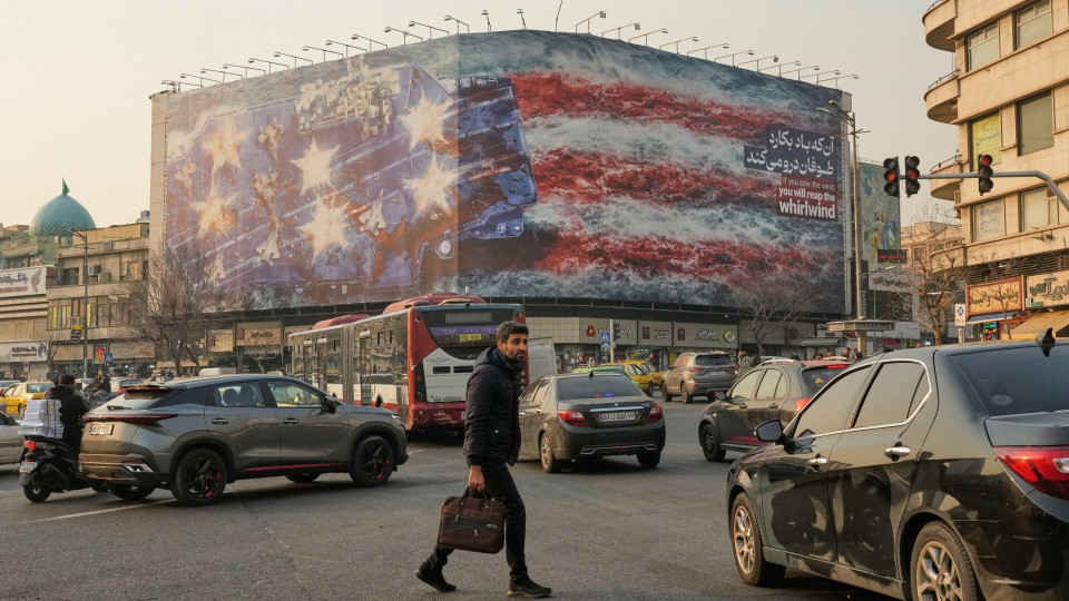 Παρασκευή στο Ομάν και... βλέπουμε: Προς το παρόν «ανοιχτός» ο διάλογος ΗΠΑ - Ιράν για πυρηνικά