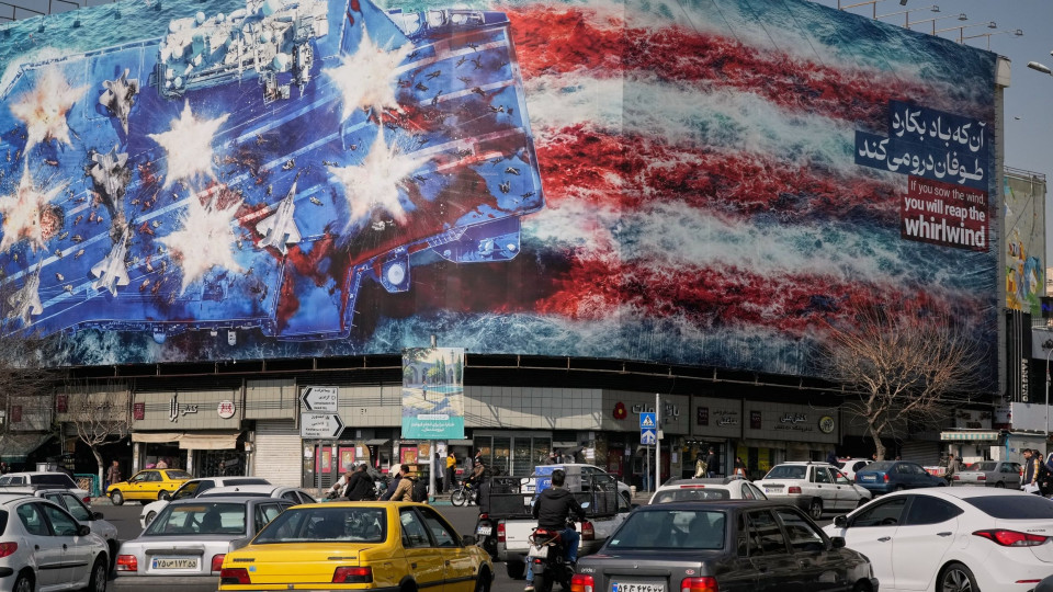 Πυρηνικό πρόγραμμα Ιράν: Ο Τραμπ βάζει τέλος στις «ρήτρες λήξης» - Μόνιμη συμφωνία ή σύγκρουση