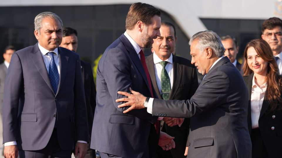 CNNi: ΗΠΑ και Ιράν σε συνεχή επικοινωνία για την επίτευξη συμφωνίας - Αποκλεισμένο το Ορμούζ