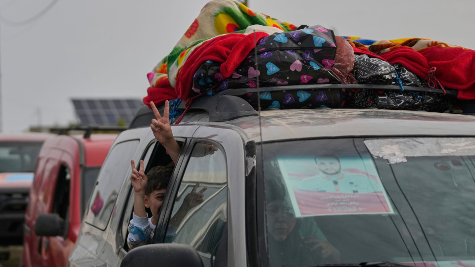 Πανηγυρισμοί στο Λίβανο αλλά και φόβοι για νέα χτυπήματα παρά την εκεχειρία - Επιστρέφουν οι εκτοπισμένοι - «Είμαστε κοντά στο τέλος του πολέμου» λέει ο Τραμπ