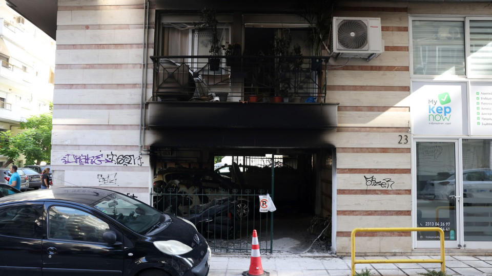 Πέθανε η μητέρα του στελέχους της ΝΔ Αφροδίτης Νέστορα, μετά την εμπρηστική επίθεση στο σπίτι τους